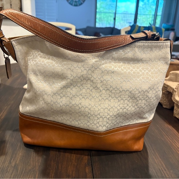 Coach purse - Picture 6 of 7